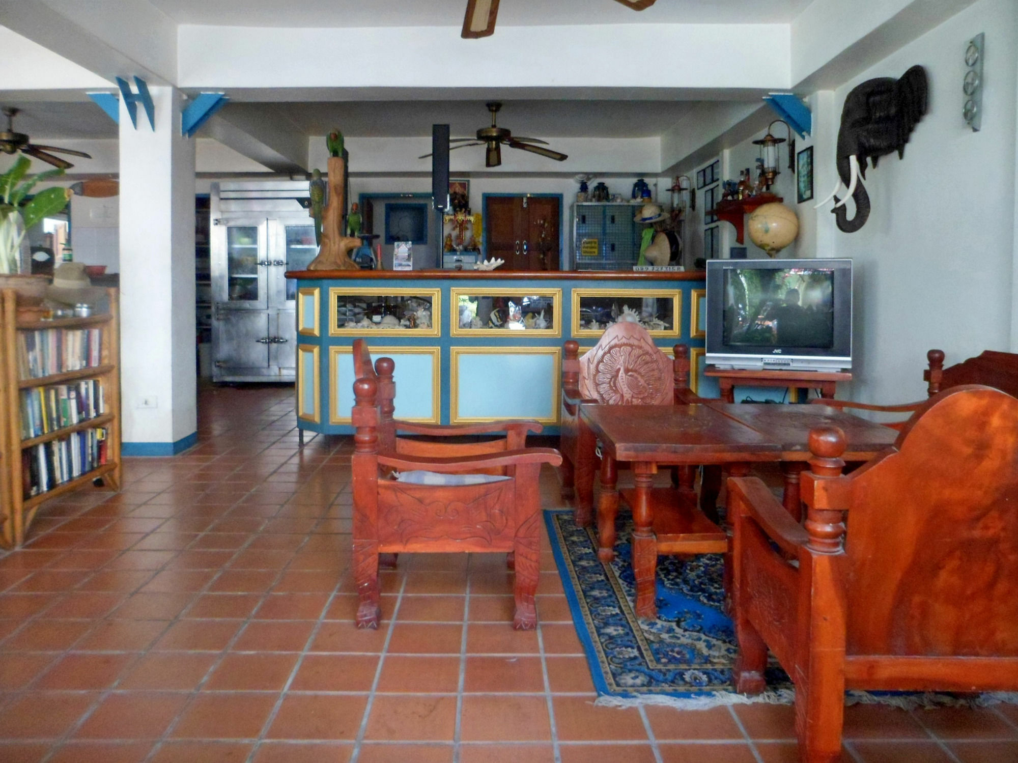 Niku Guesthouse Patong Bagian luar foto