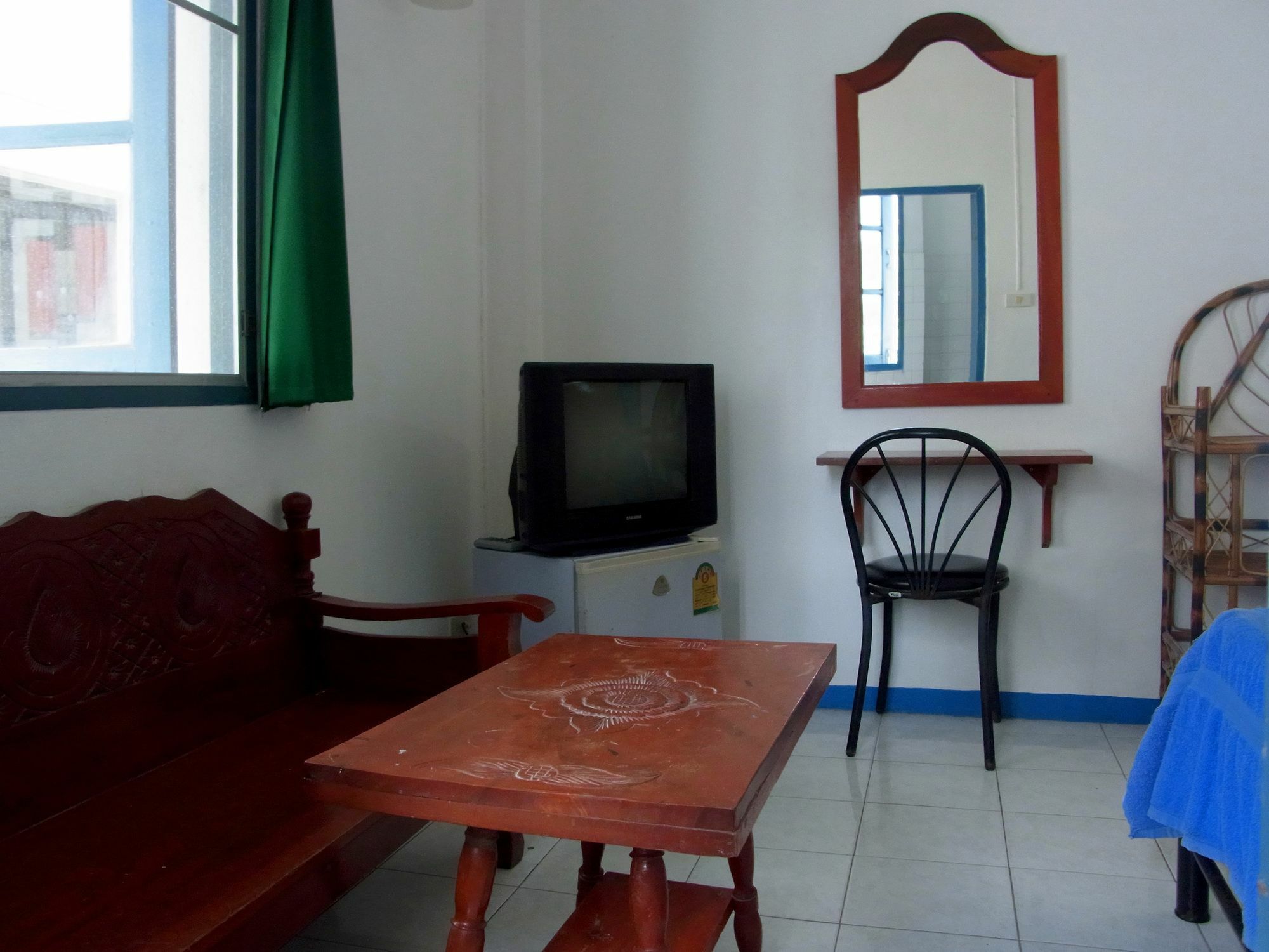 Niku Guesthouse Patong Bagian luar foto