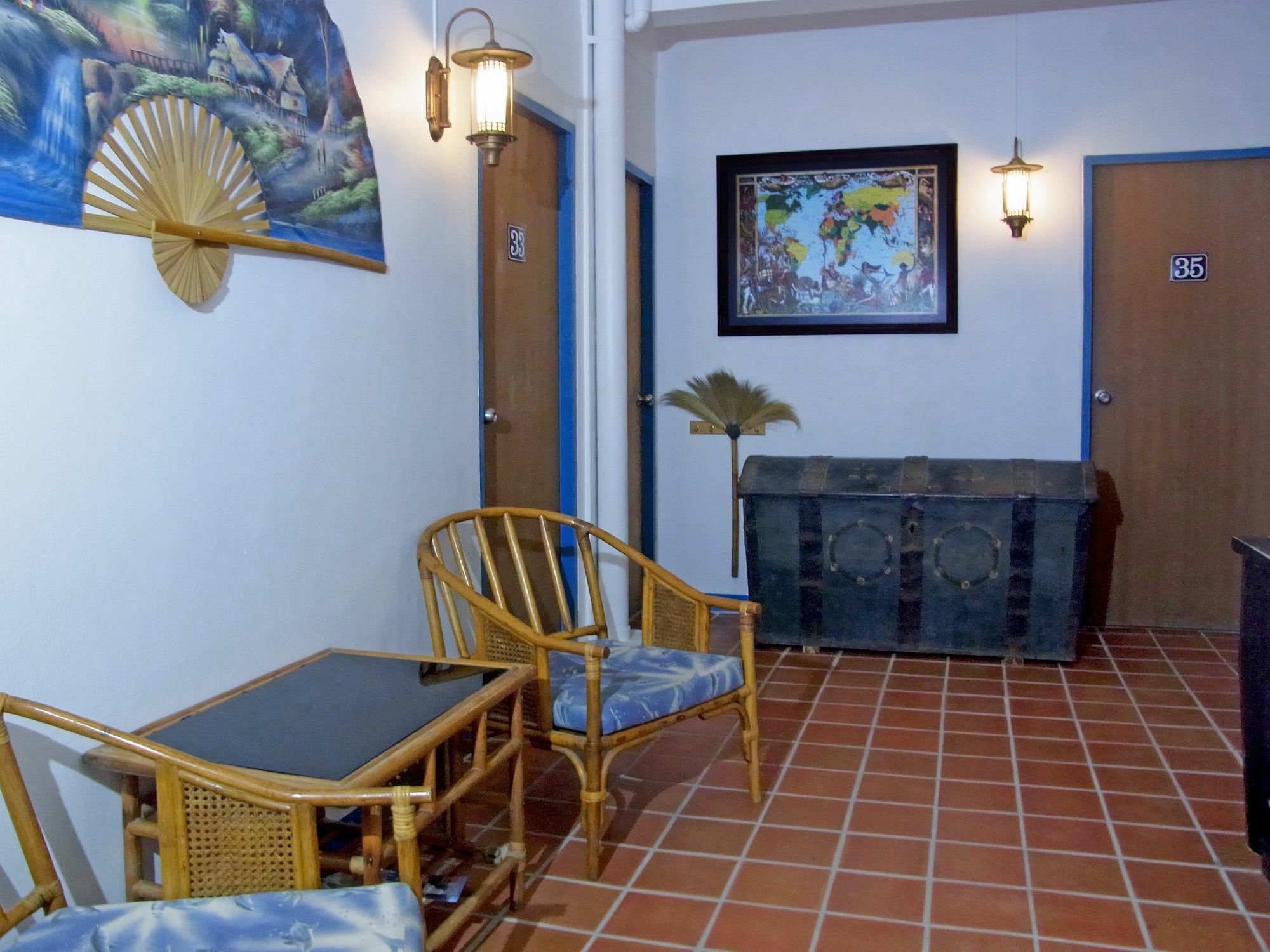 Niku Guesthouse Patong Bagian luar foto