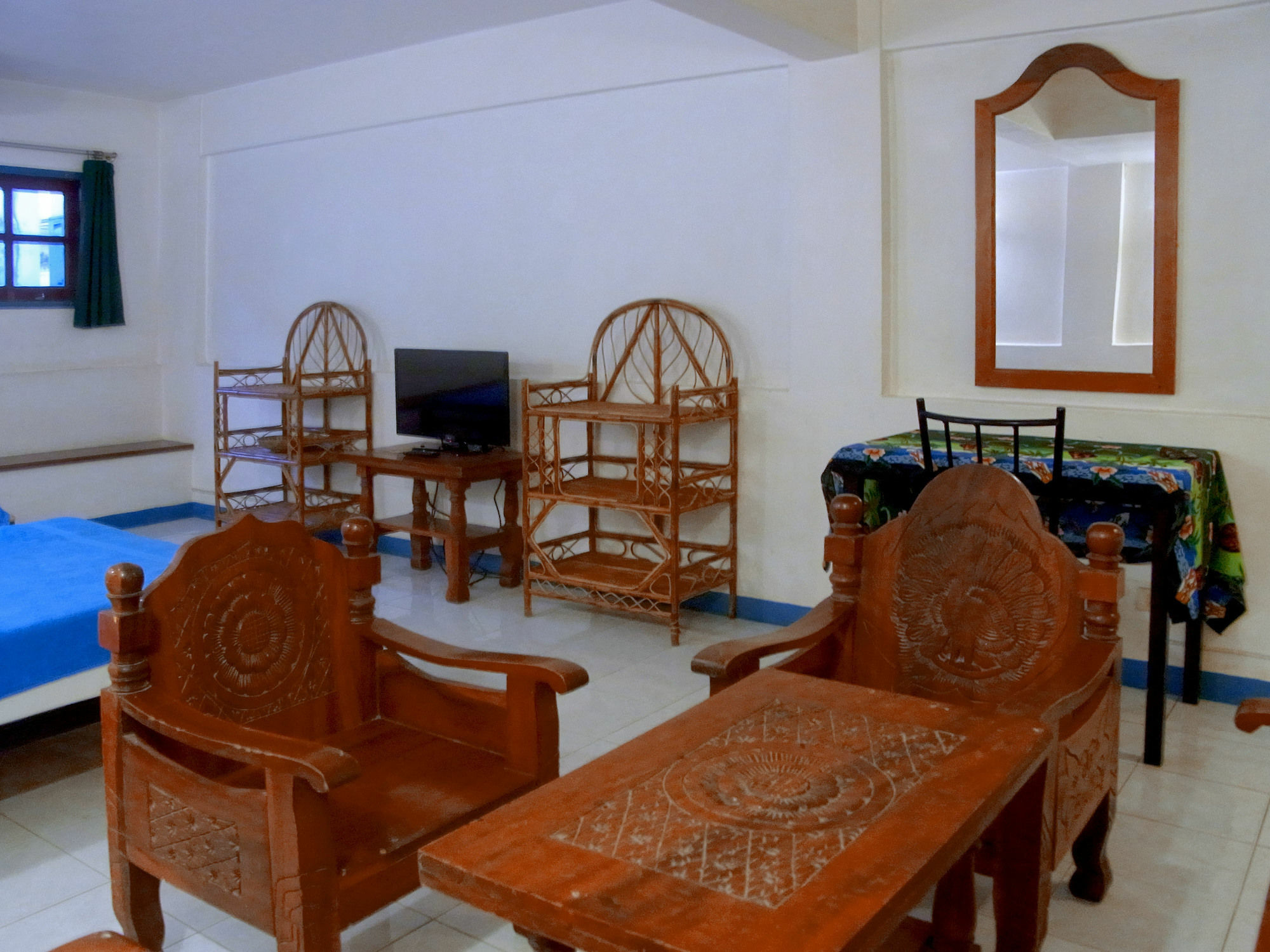 Niku Guesthouse Patong Bagian luar foto